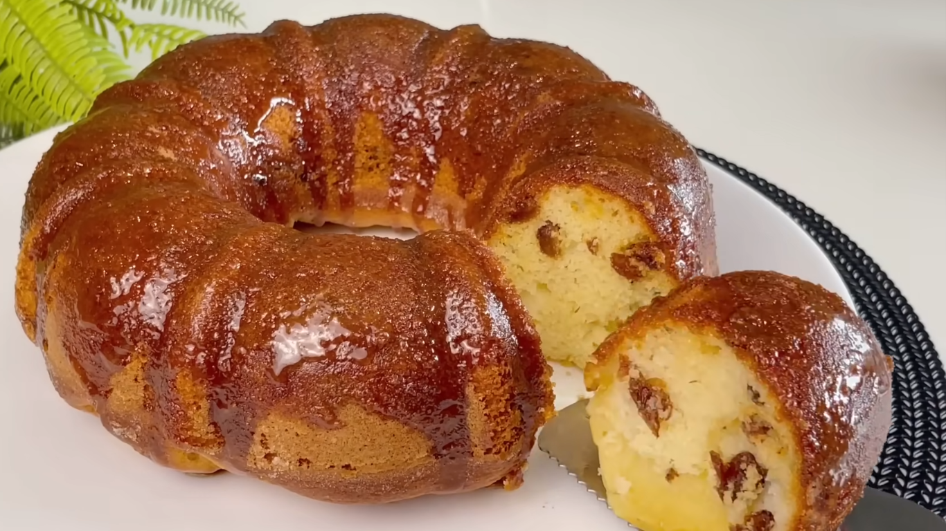 Délicieux Gâteau aux Pommes et Raisins