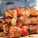 Poêlée de pommes de terre et saucisse fumée : un plat simple, rustique et réconfortant
