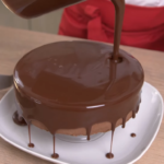 Entremets Pomme, Noisette et Caramel : un dessert fruité et gourmand d’exception