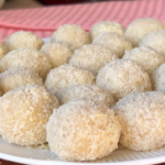 Gâteau au Yaourt à la Noix de Coco
