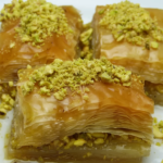 Pêche Melba : Un Grand Classique de la Pâtisserie Française à Redécouvrir